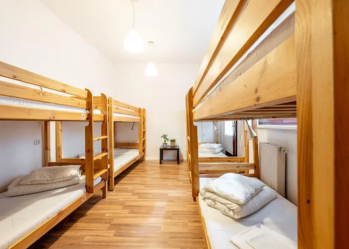Target Hostel